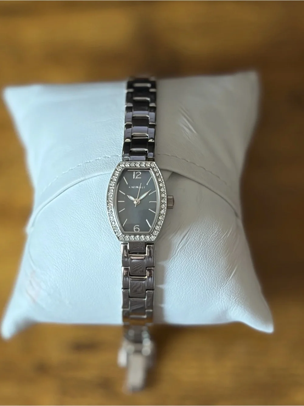 Caravelle by Bulova 43L204 Women’s Charcoal MOP Crystal Bezel Watch New Battery